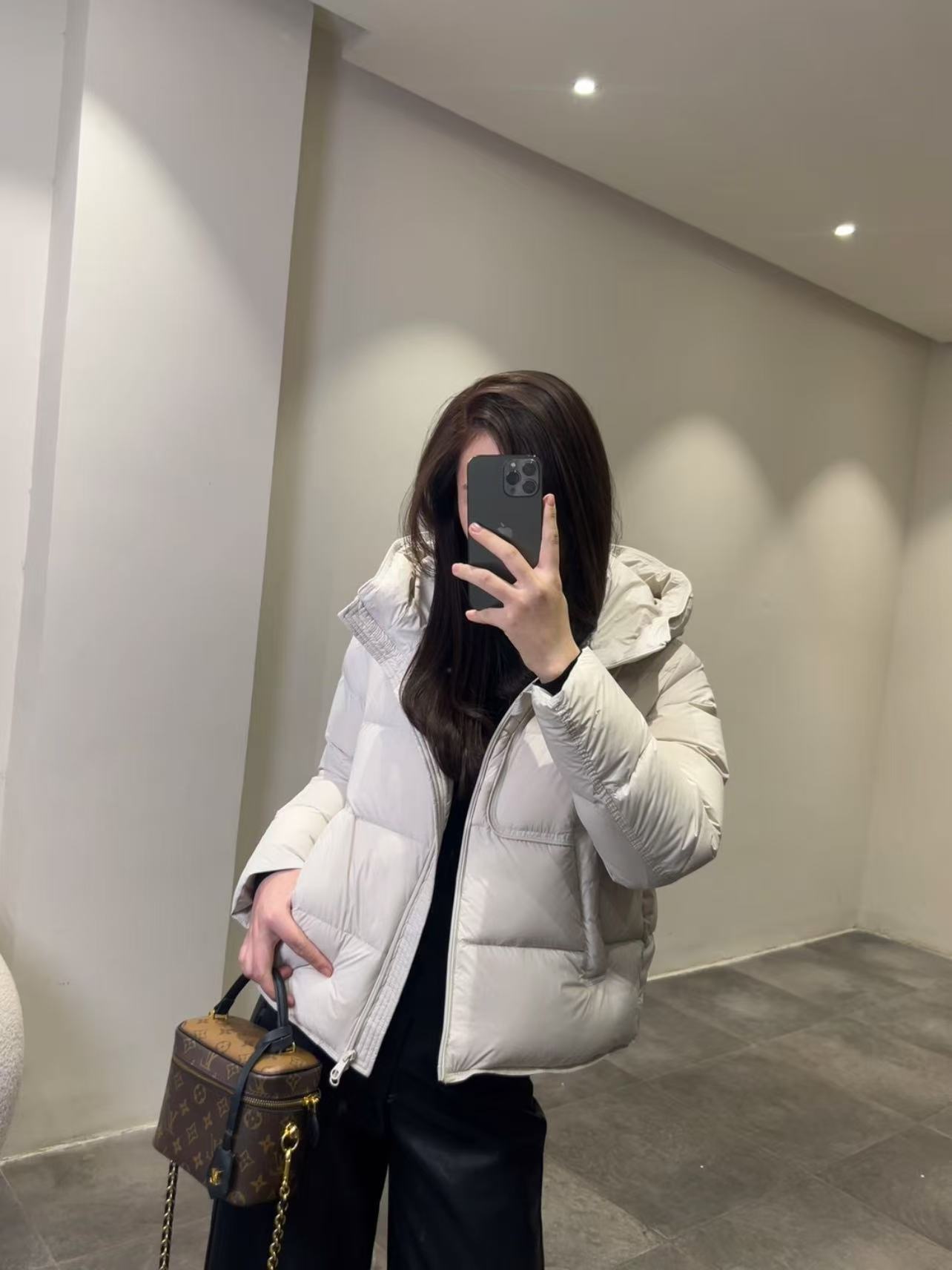 冬款 连帽百搭品质羽绒服