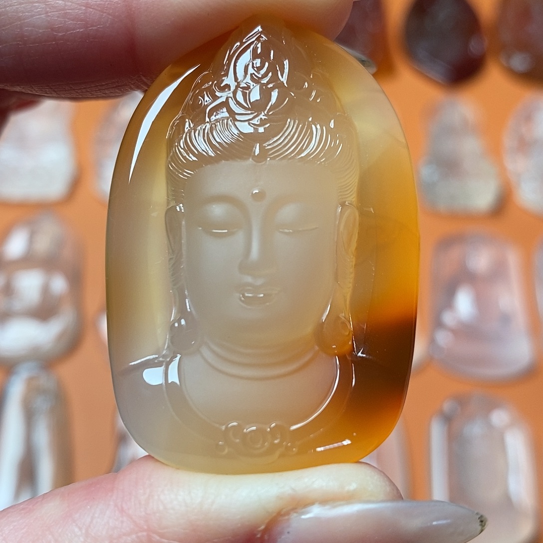 玛瑙/玉髓未镶嵌颈饰观音