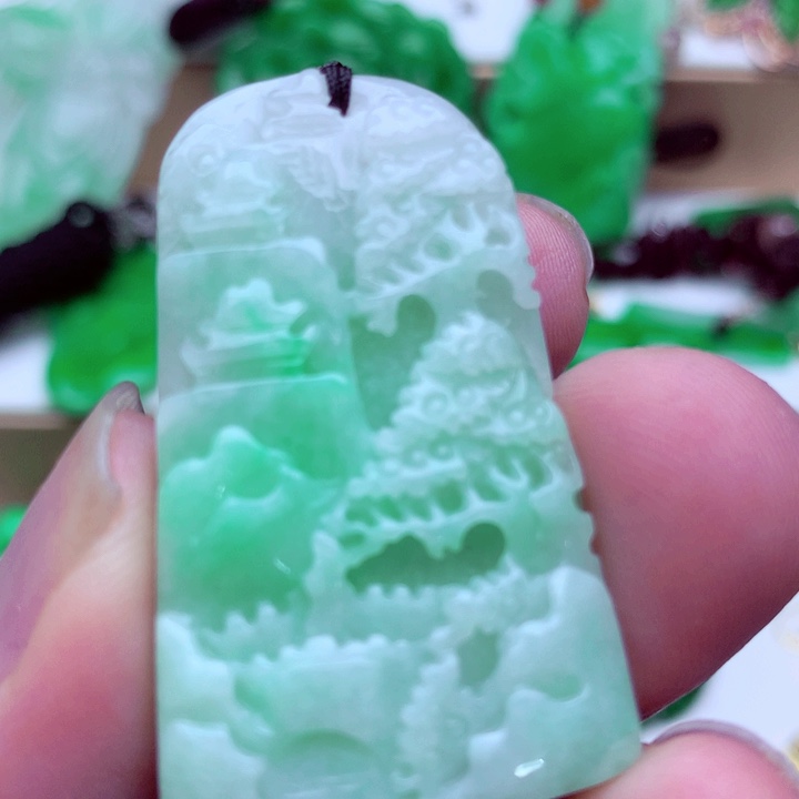 翡翠未镶嵌吊坠(不含链)