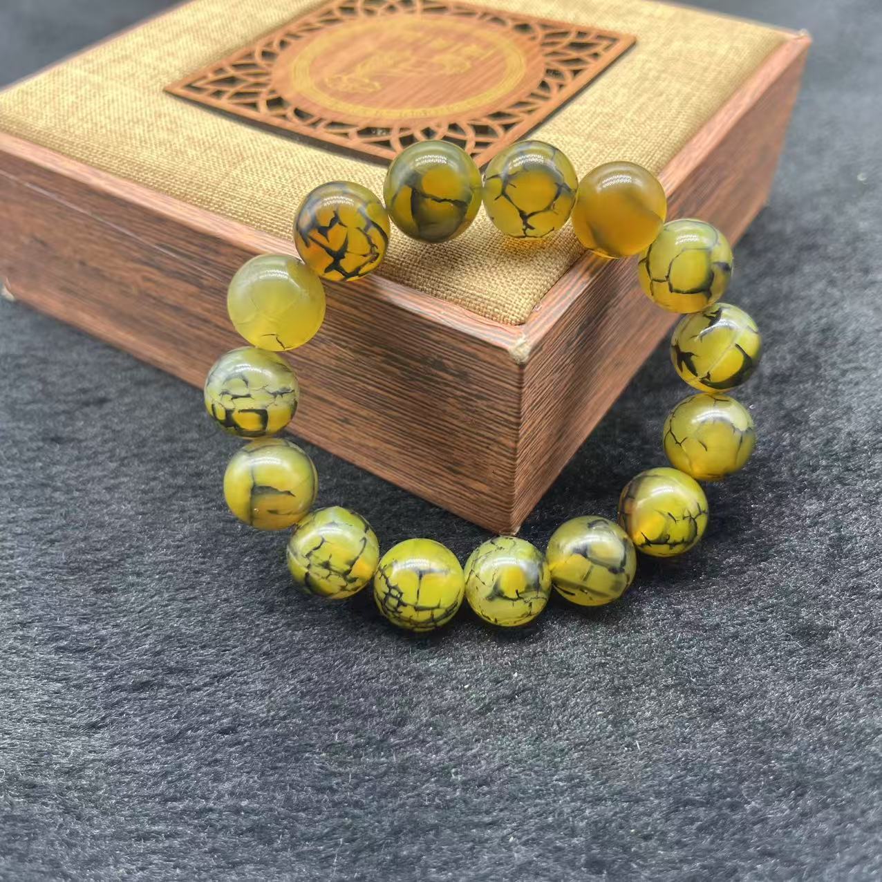 【百世璀璨 尽耀光芒】百草磁疗石双生料手串B095