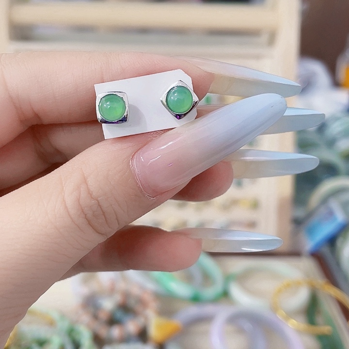 翡翠未镶嵌颈饰天然翡翠Ａ货