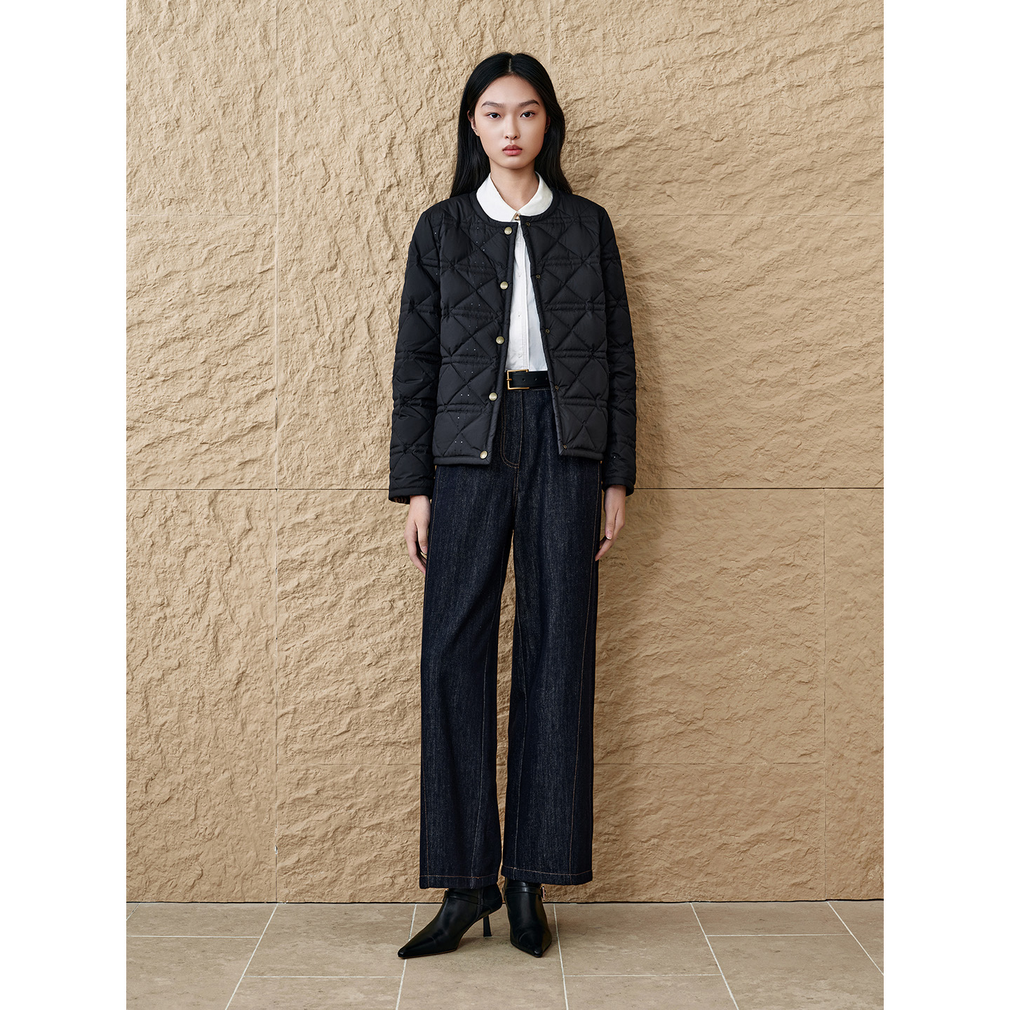 INSUN恩裳2025冬季新款中式绣花衔缝两面穿轻羽绒服9C65308580