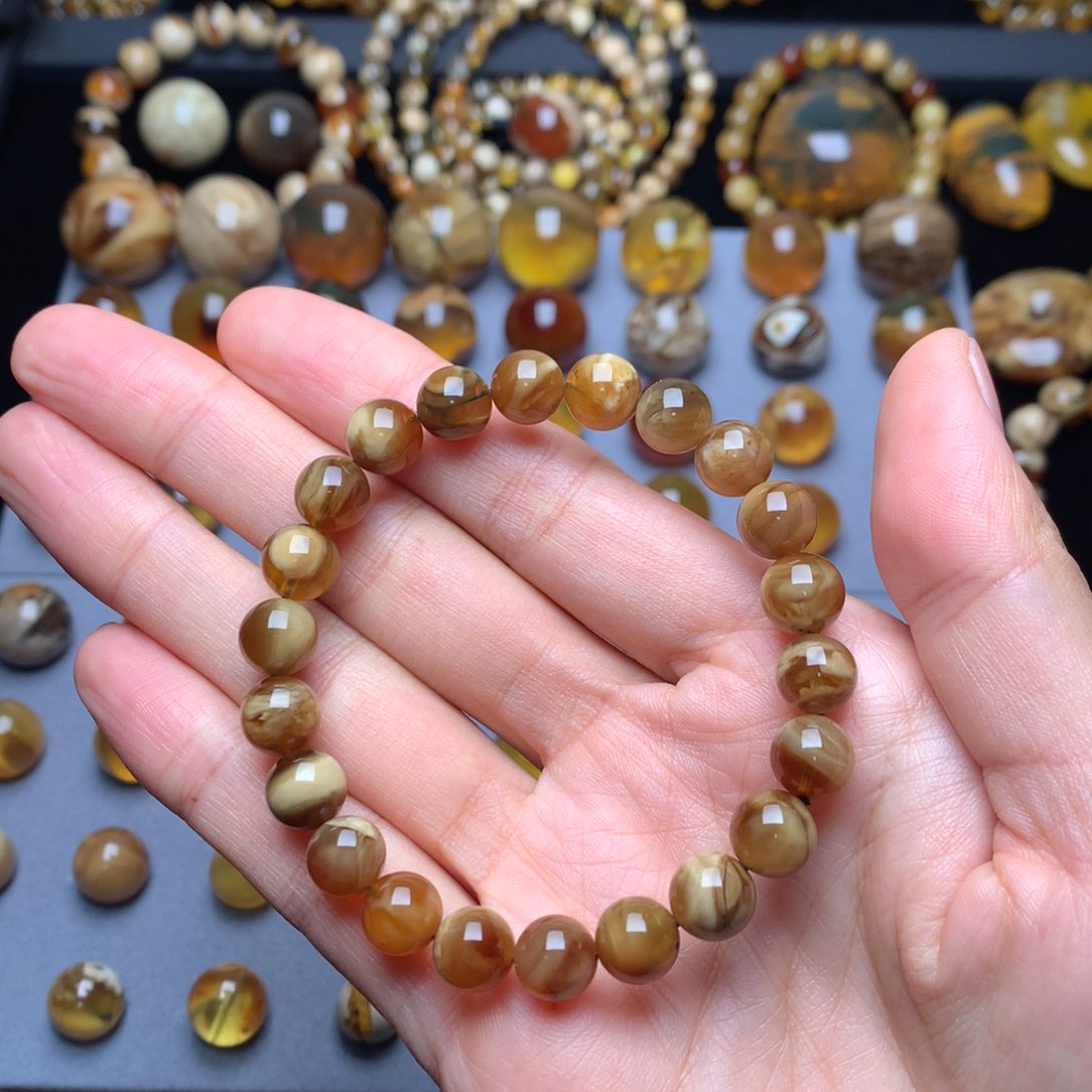 琥珀珠宝奇石未镶嵌