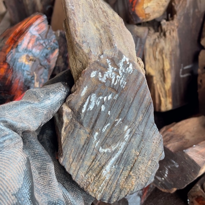 交趾黄檀（大红酸枝）天*星