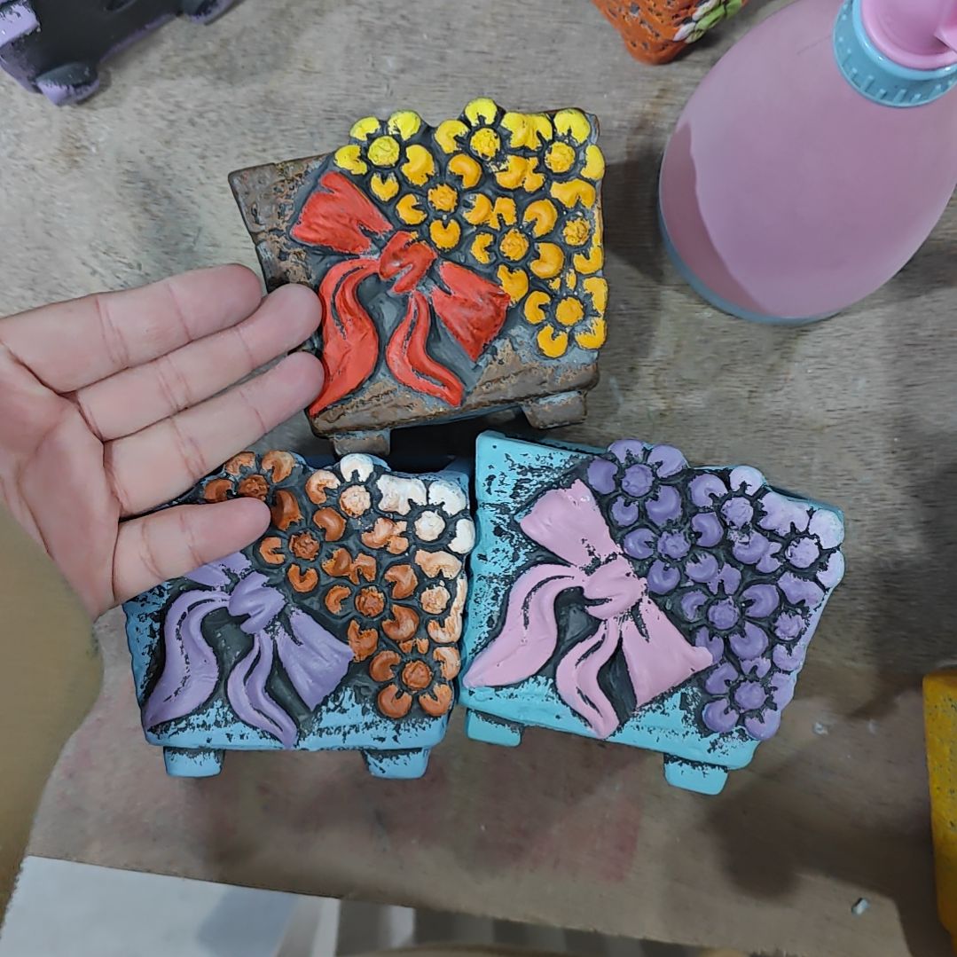 红陶吸水透气的白陶花盆凑满12发货