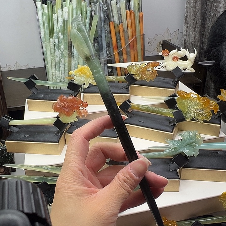 蛇纹石玉未镶嵌发簪