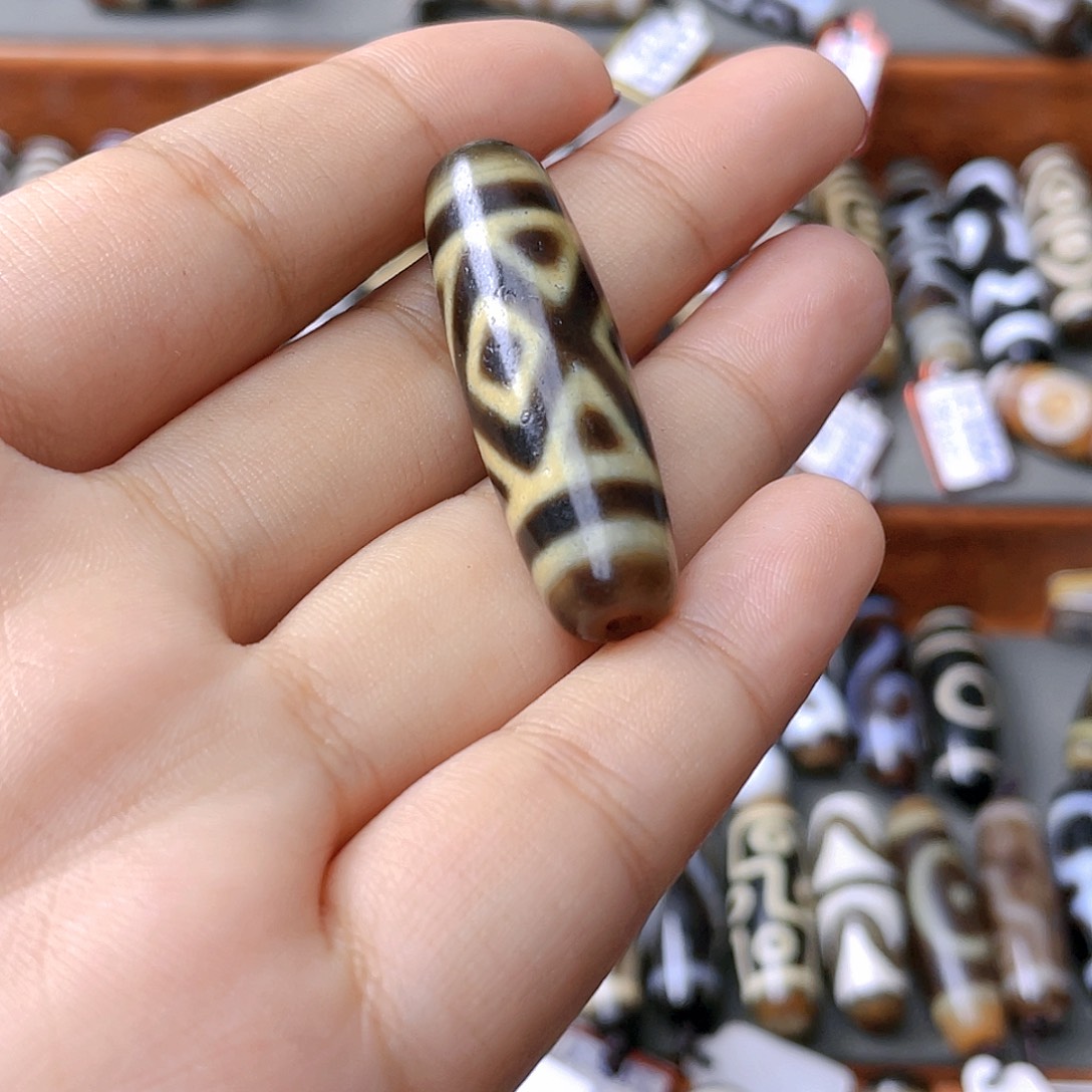 芒***了玛瑙/玉髓未镶嵌颈饰