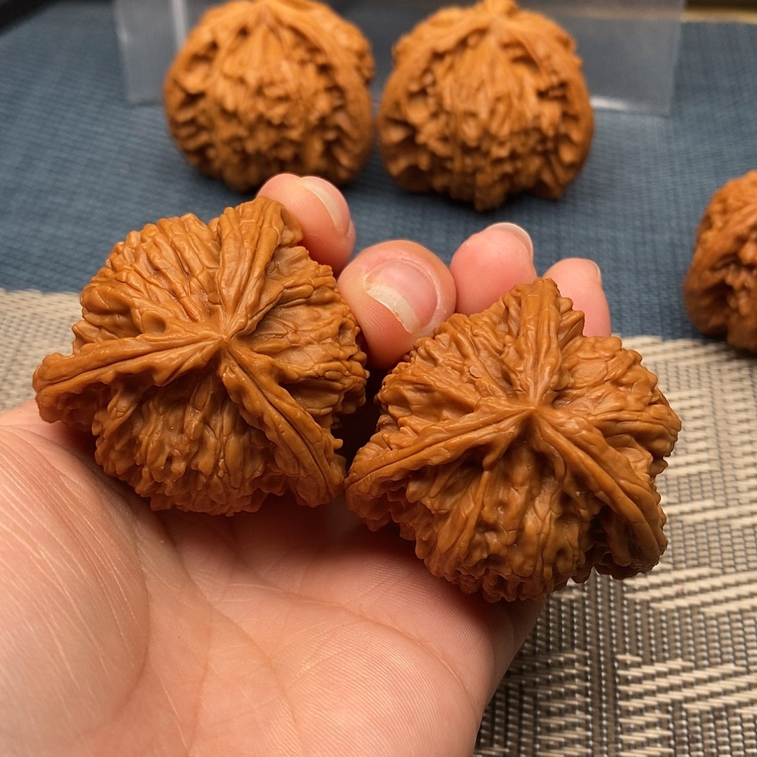 期***待吊坠文玩核桃三棱