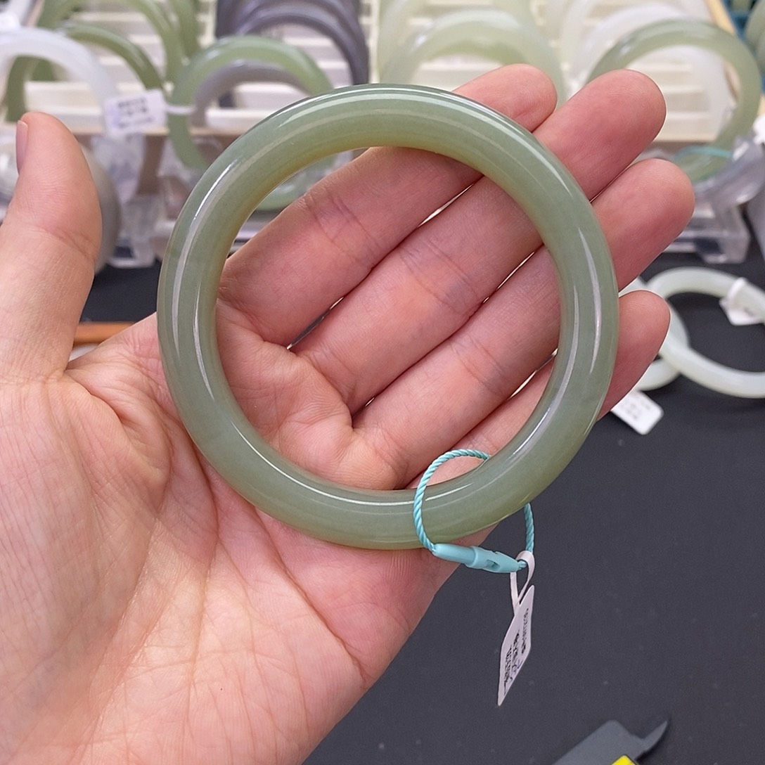 和田玉未镶嵌珠宝奇石59