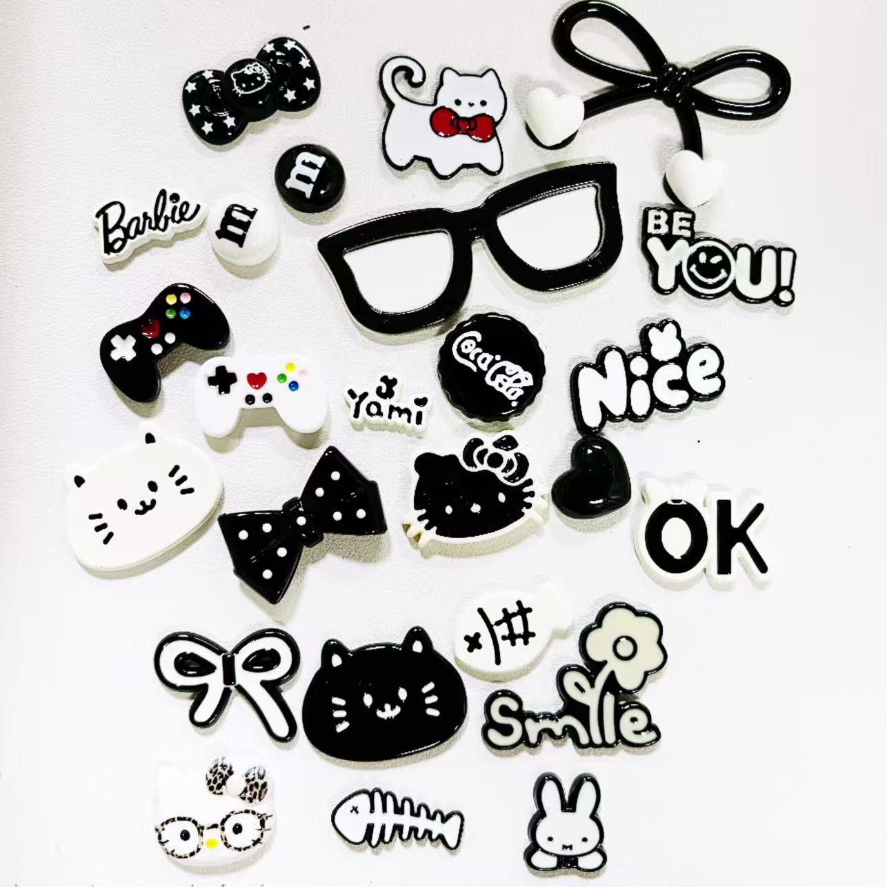 【KT-三选一】KT系列卡通小贴贴手工DIY配件