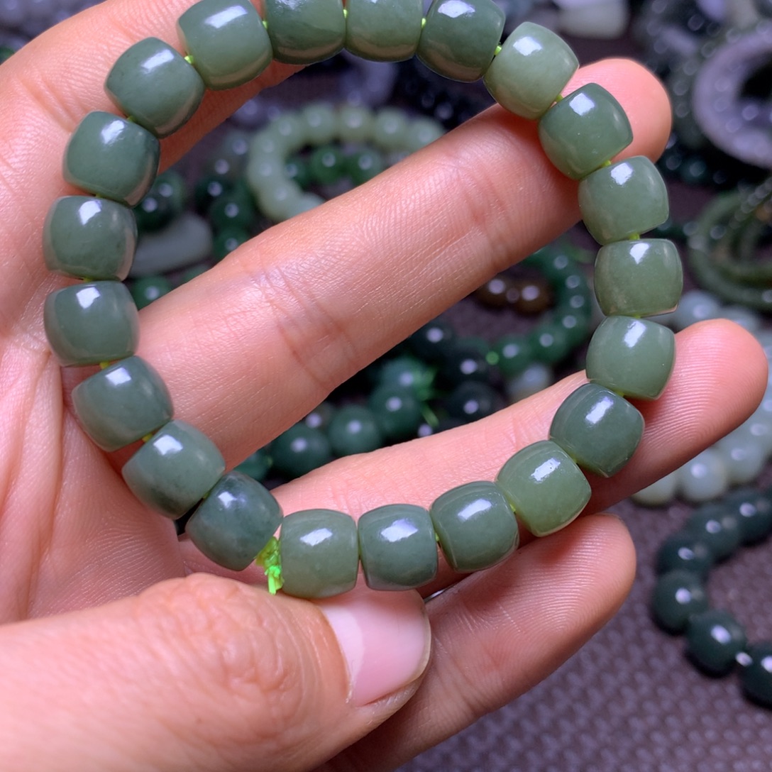 和田玉未镶嵌手串