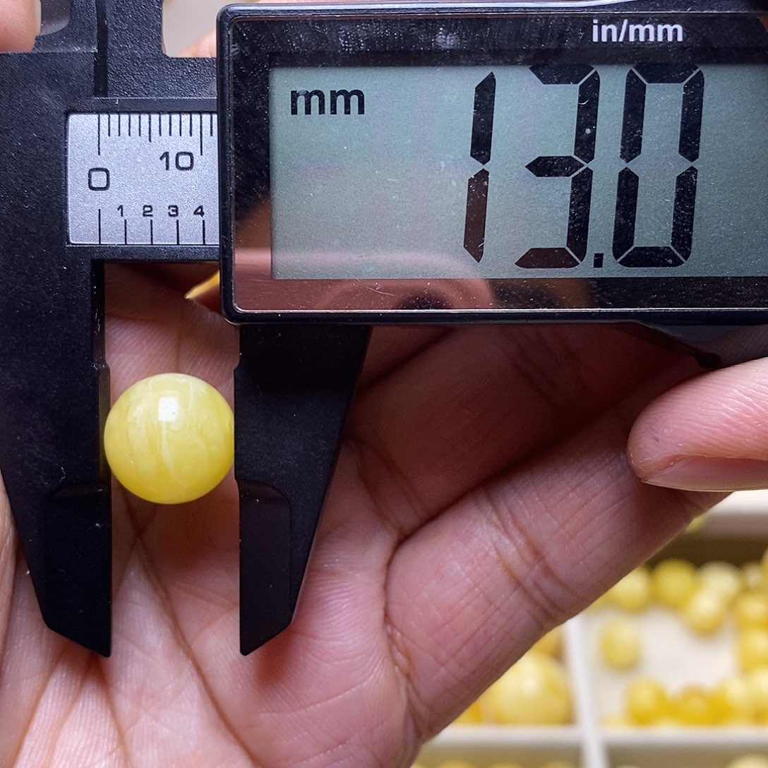 未镶嵌琥珀裸石张**儿蜜蜡圆珠微瑕