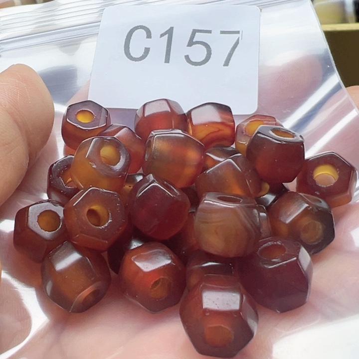 哆***高玛瑙/玉髓未镶嵌手链