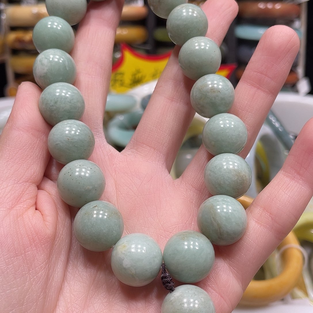 蛇纹石玉手串未镶嵌