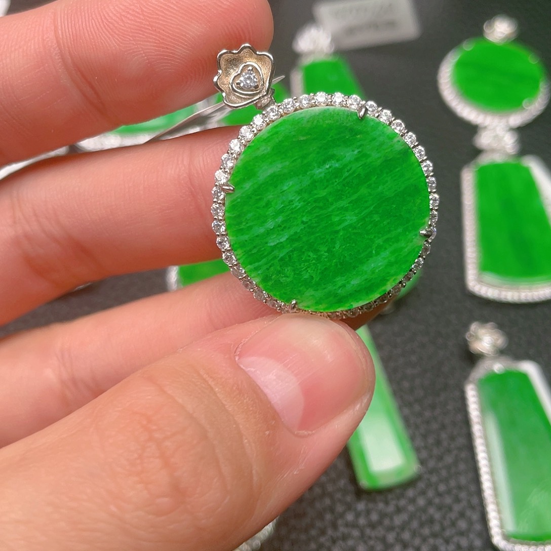 【闪购商品】翡翠吊坠(不含链)银S925镶嵌