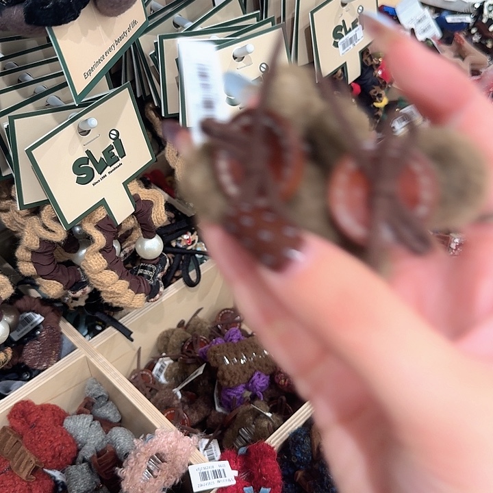 咖色纽扣刘海抓夹两个