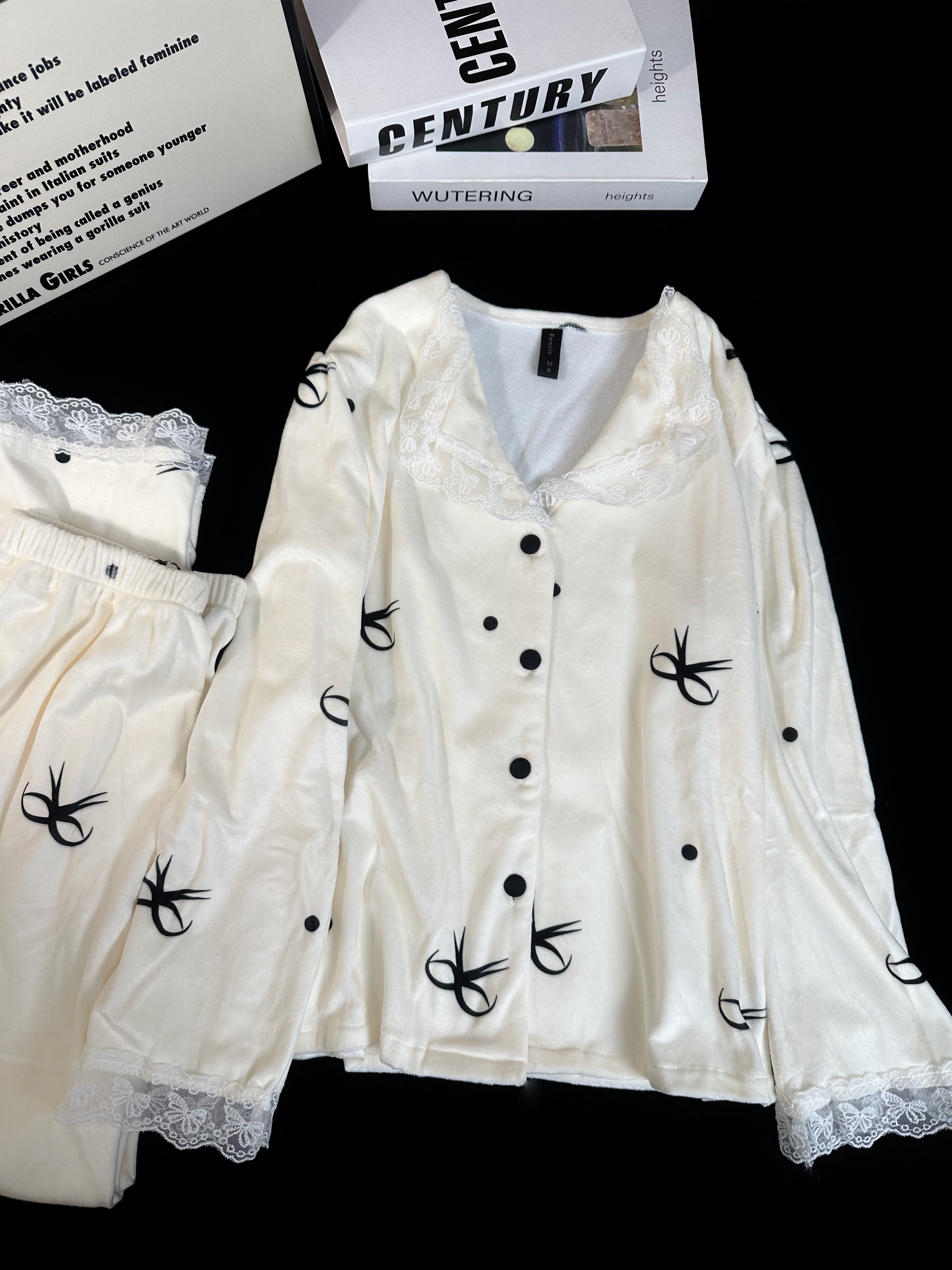 新款睡衣女海岛绒秋冬保暖气质家居服长袖长裤时尚可外穿冬季套装