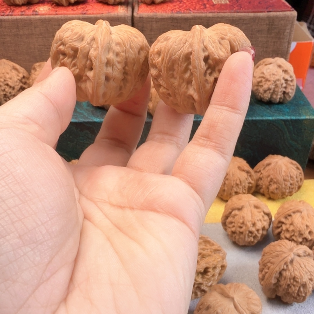 ****开文玩核桃吊坠闪购