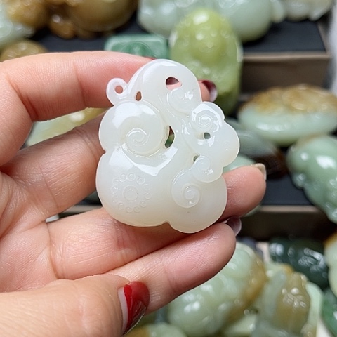 颈饰未镶嵌和田玉水*一