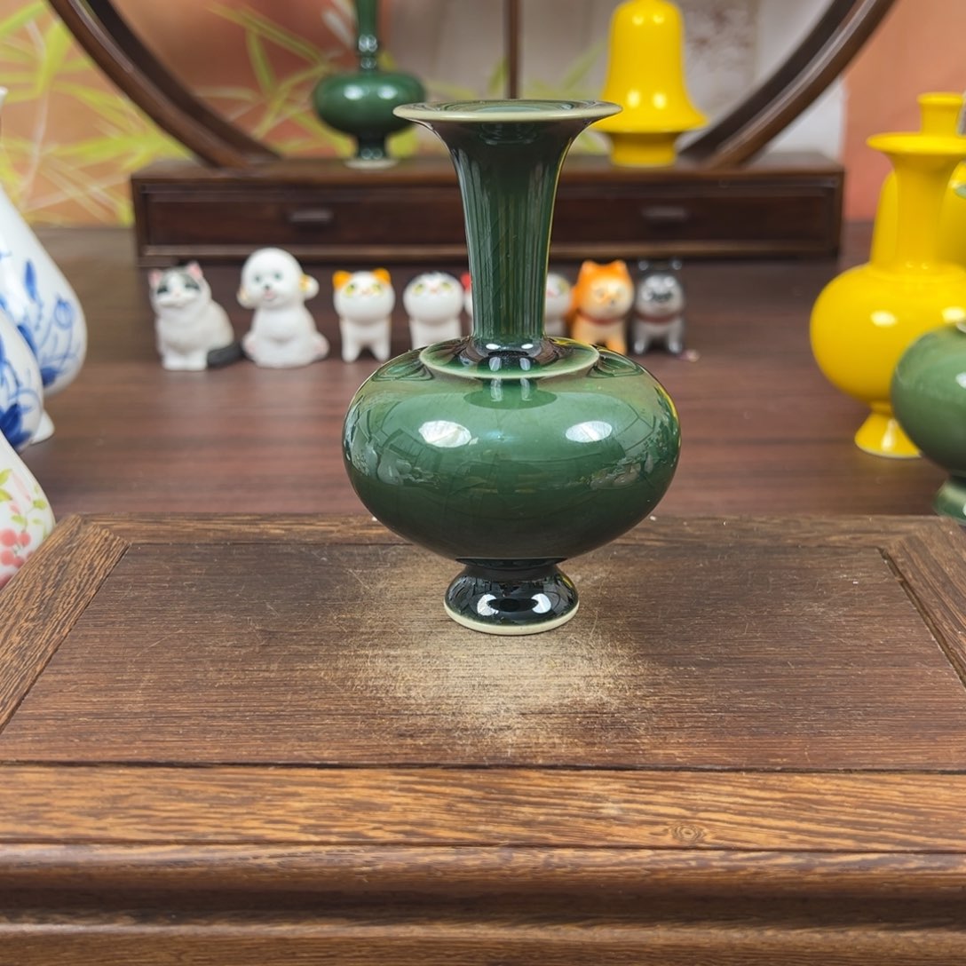 摆件景德镇陶瓷研究所工作的