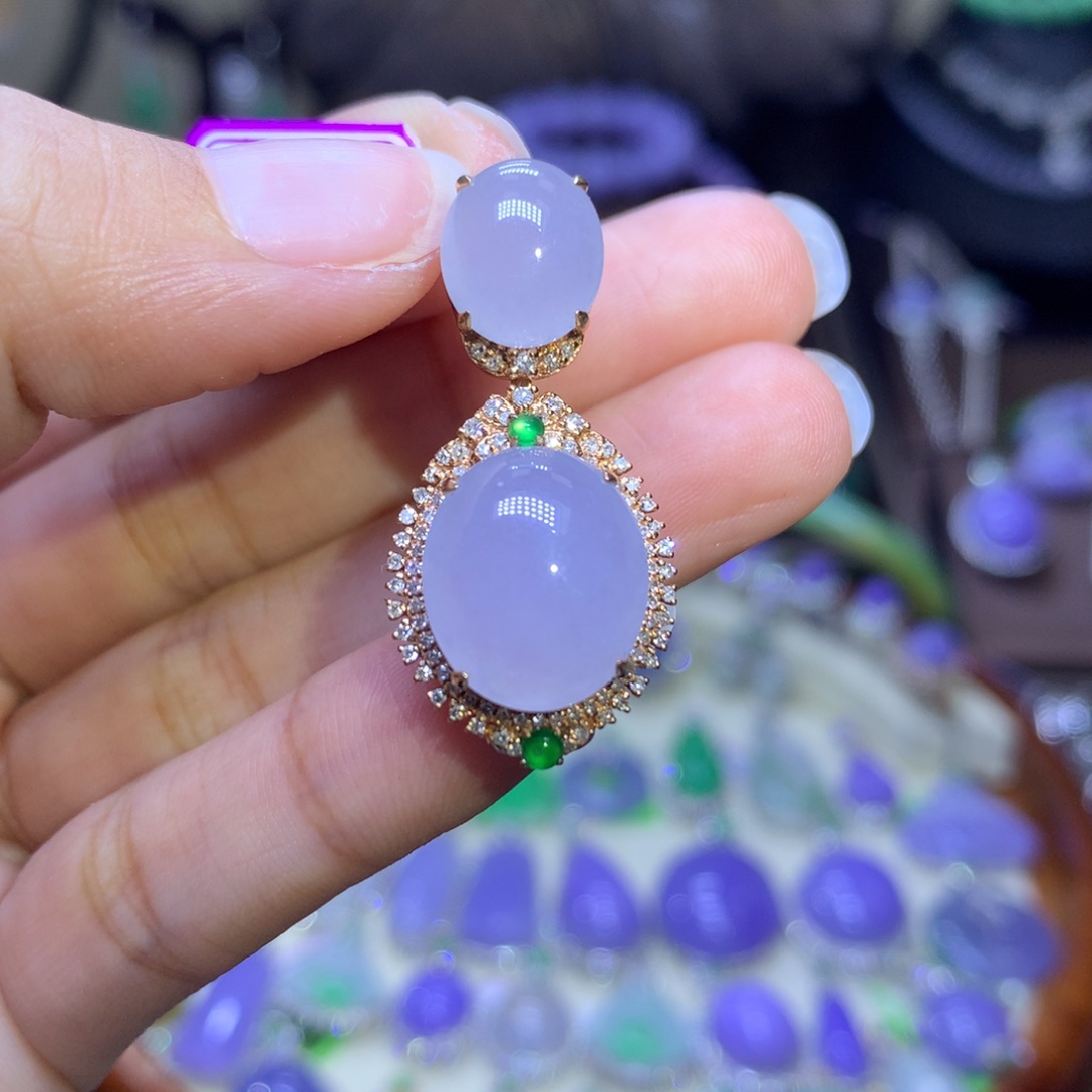 翡翠颈饰18K金镶嵌翡翠