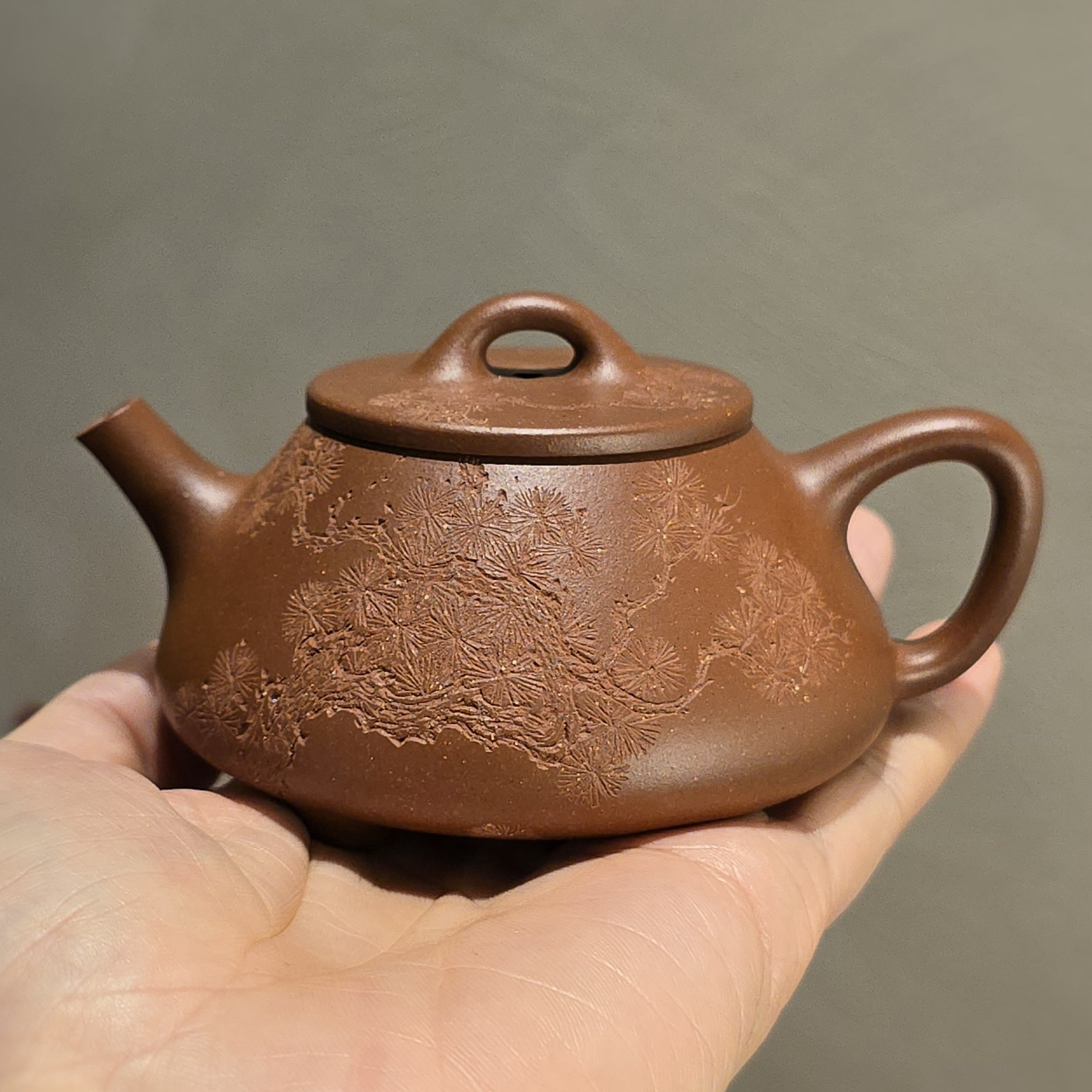 子冶石瓢壶 约150cc 原矿紫砂泥 红皮龙 半手工紫砂壶 刻绘 松
