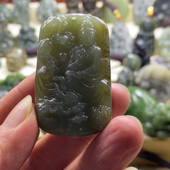 和田玉未镶嵌颈饰