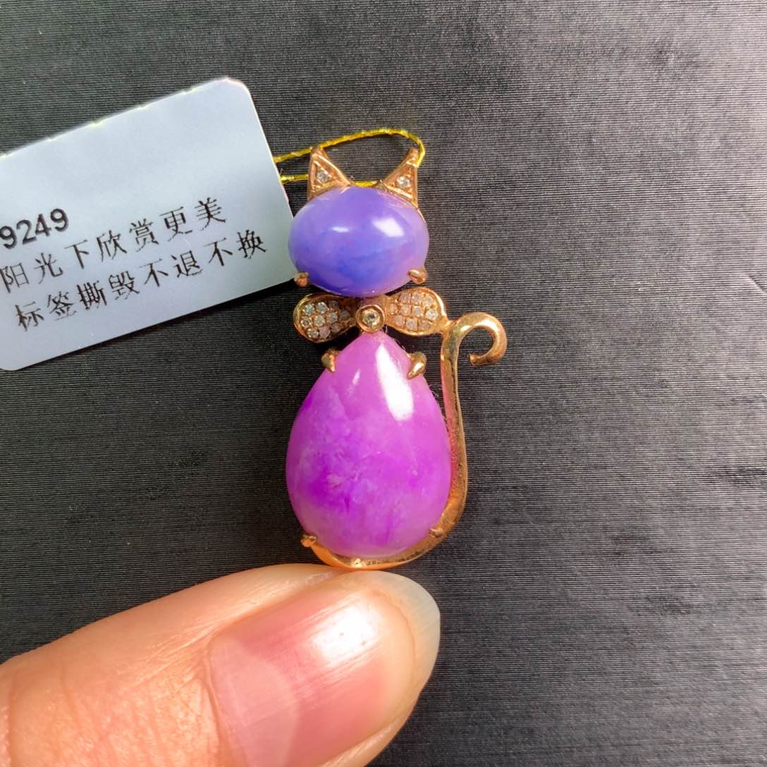 苏纪石（舒俱来）樱花猫咪吊坠18k18K金镶嵌