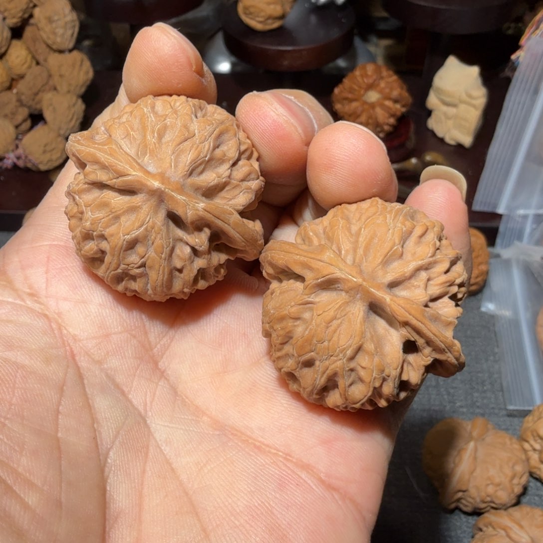 把件文玩核桃呼***鹰宫灯40打底