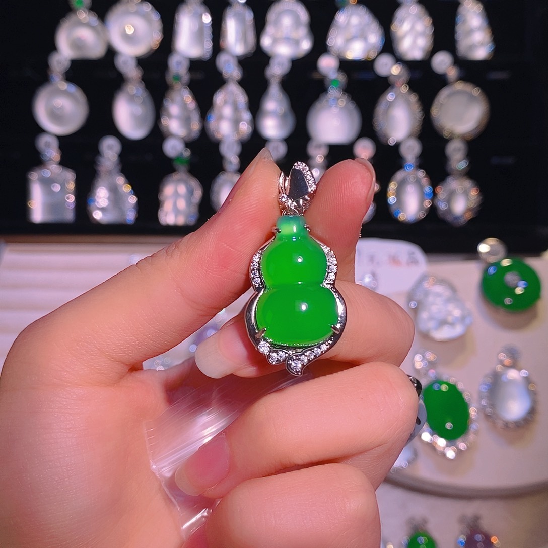 锆石铜合金白富美