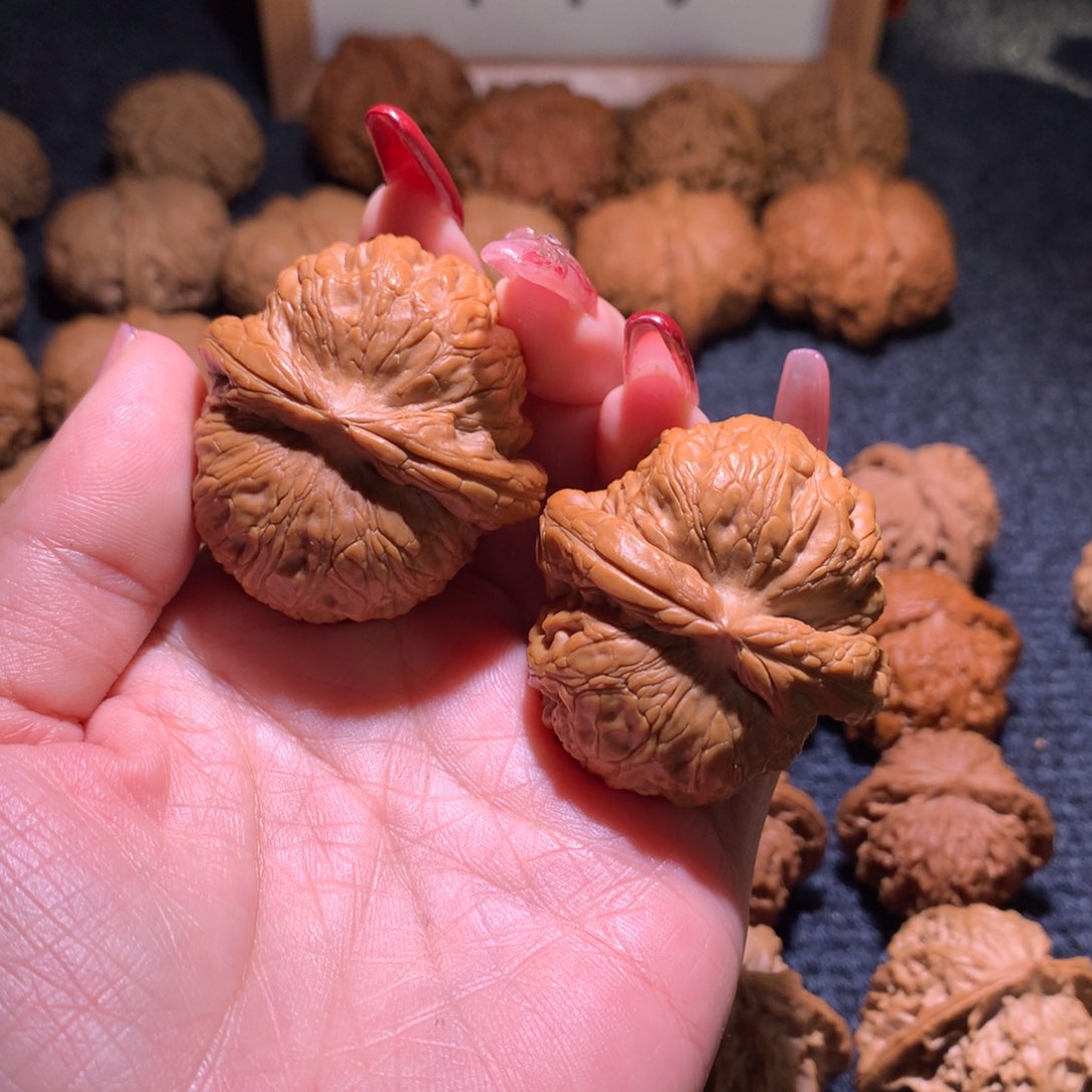 文玩核桃把件有***虎元宝43全品