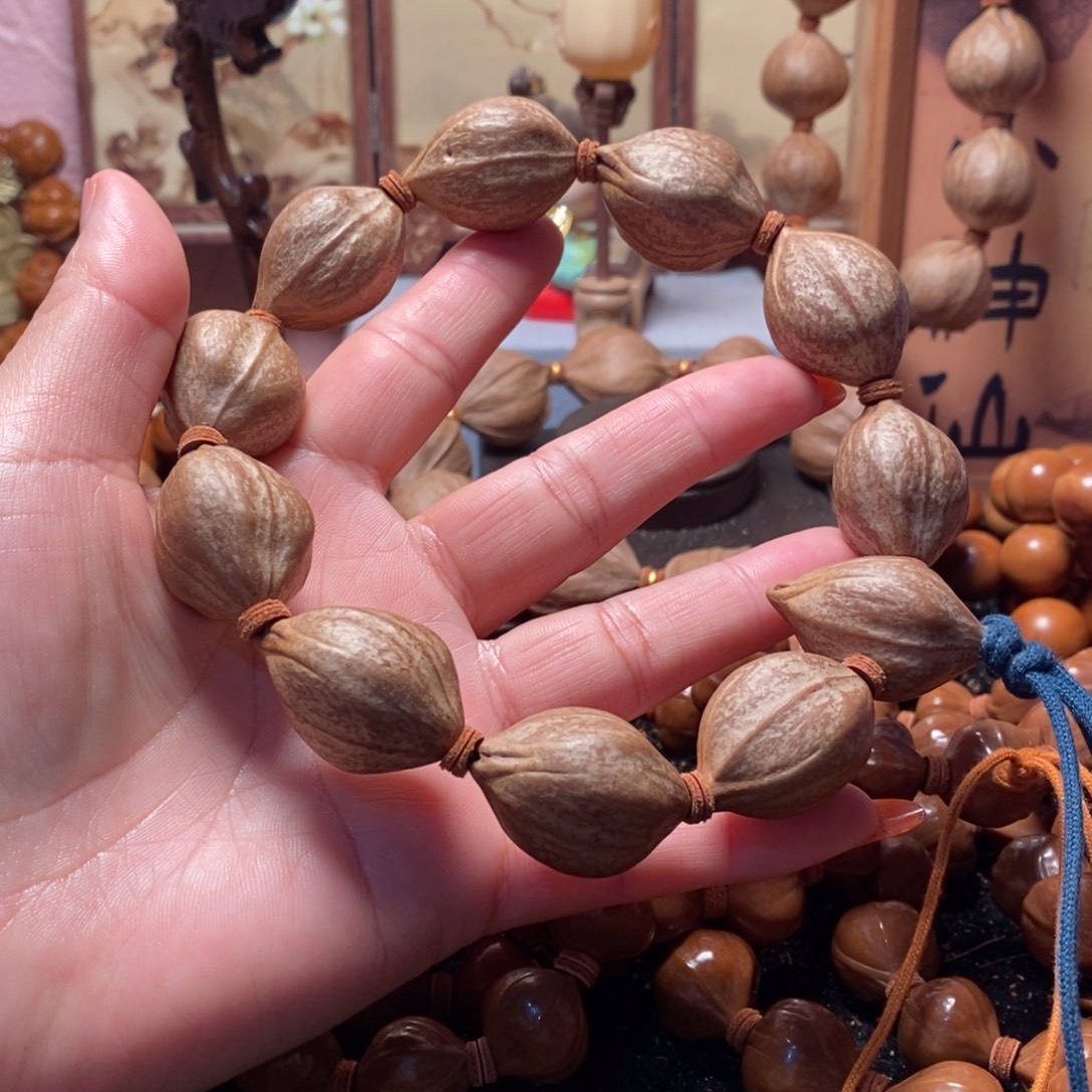 枫***帆手串/手链橄榄核肉丸长瑕疵