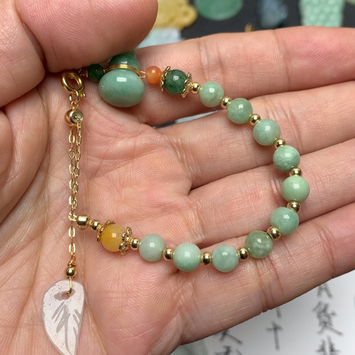 翡翠未镶嵌颈饰天然A货翡翠