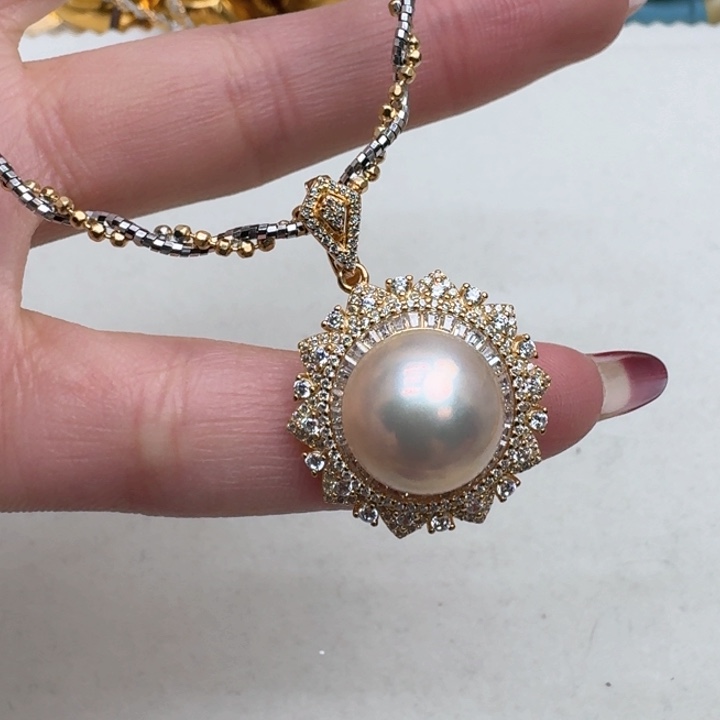 拼合珍珠（马贝珠）颈饰银S925镶嵌