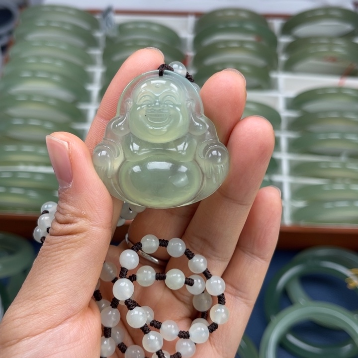 透闪石-蛇纹石玉手镯未镶嵌