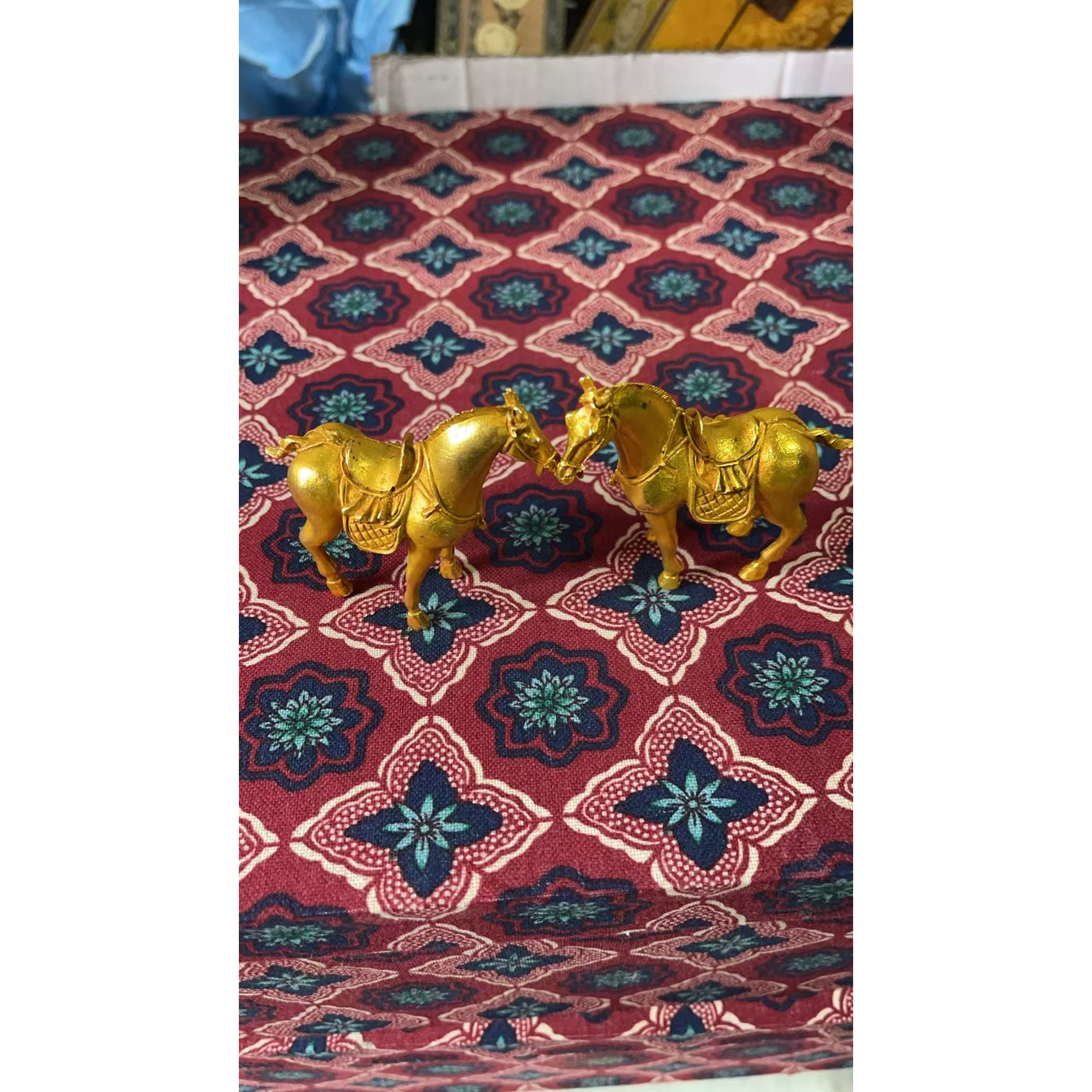 【闪购链接】黄色马一对摆件一个