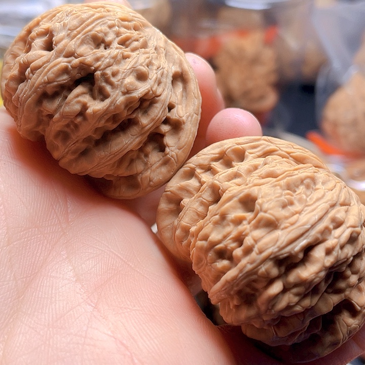 文玩核桃吊坠密文一对