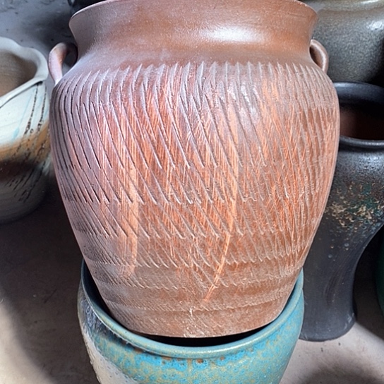 紫砂花盆口25高度31咖色