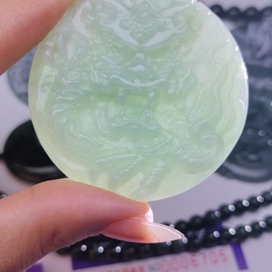 翡翠吊坠(不含链)未镶嵌