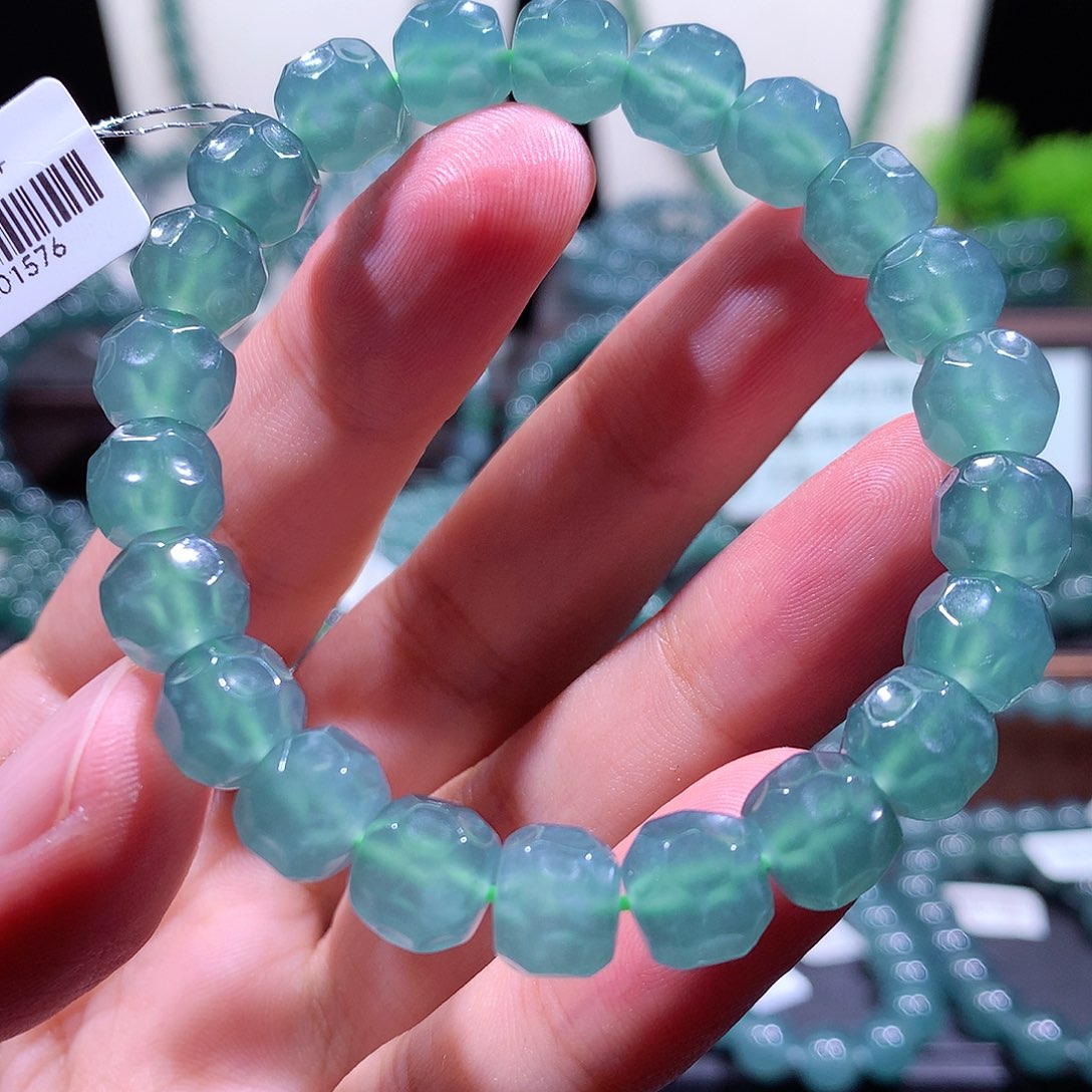 翡翠未镶嵌手链天然a货翡翠手串9+