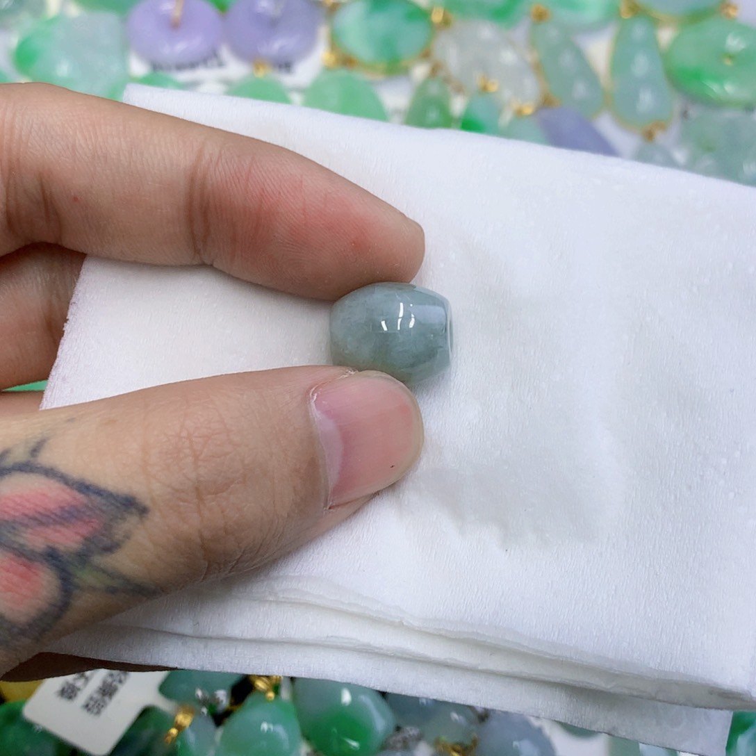 【闪购商品】颈饰未镶嵌翡翠