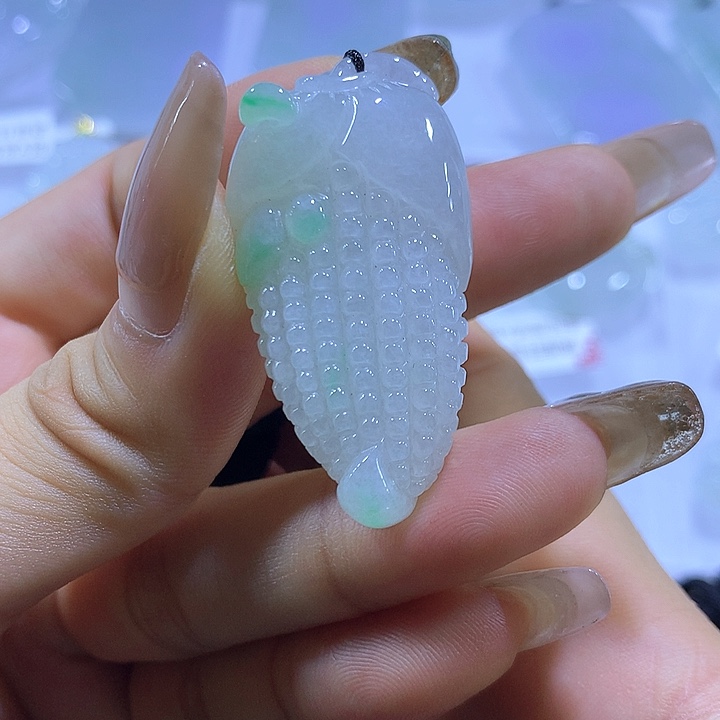 颈饰未镶嵌翡翠天然翡翠A货吊坠