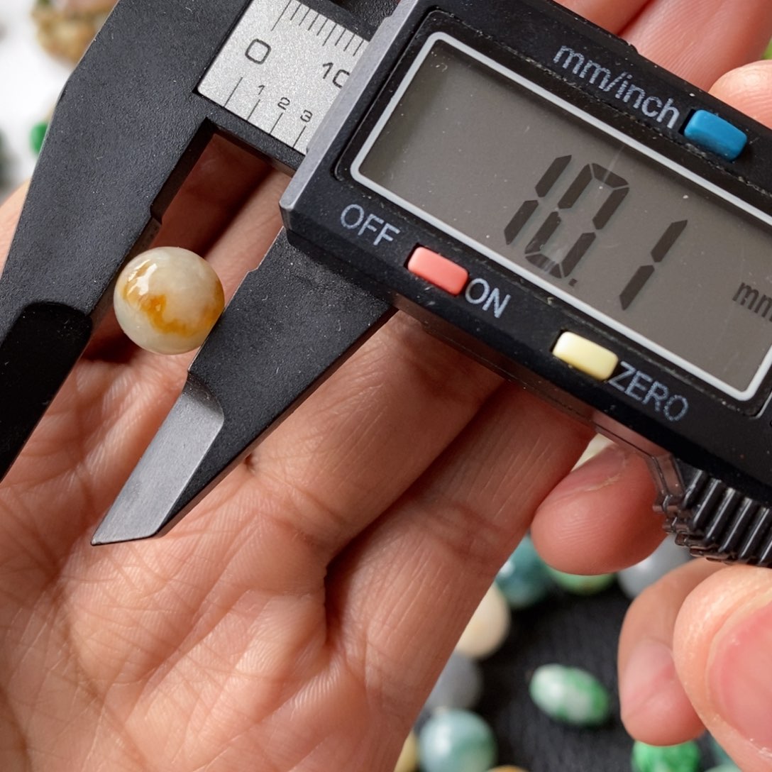 翡翠手链未镶嵌珠子