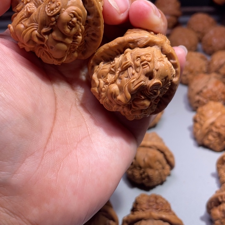 八****柳蛤蟆头雕刻的财迷