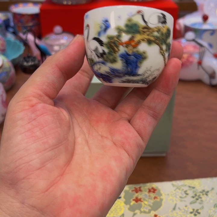 花花绿绿地在火山直播