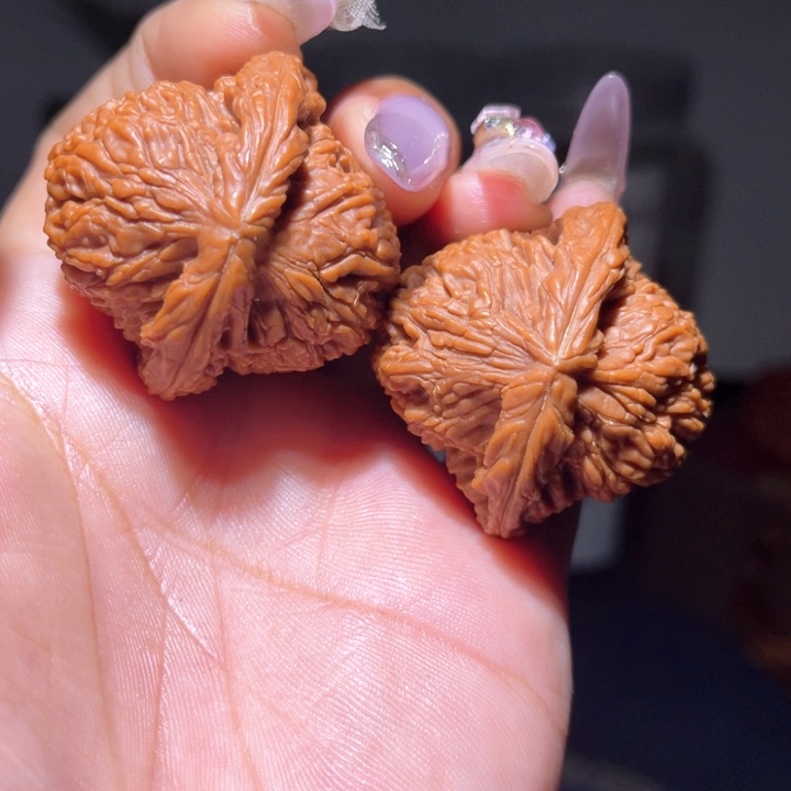 桃核吊坠              38