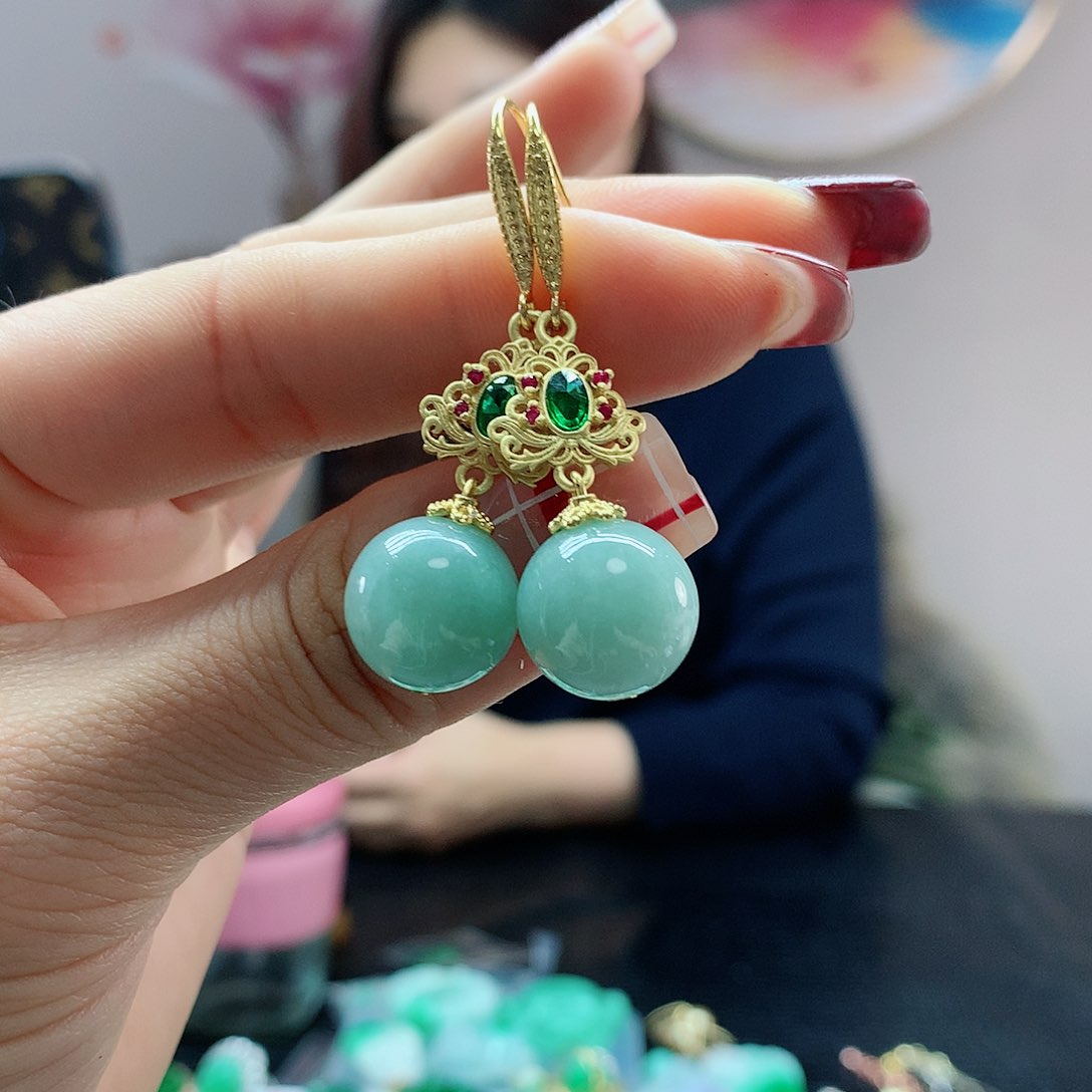 【闪购商品】翡翠耳饰未镶嵌，