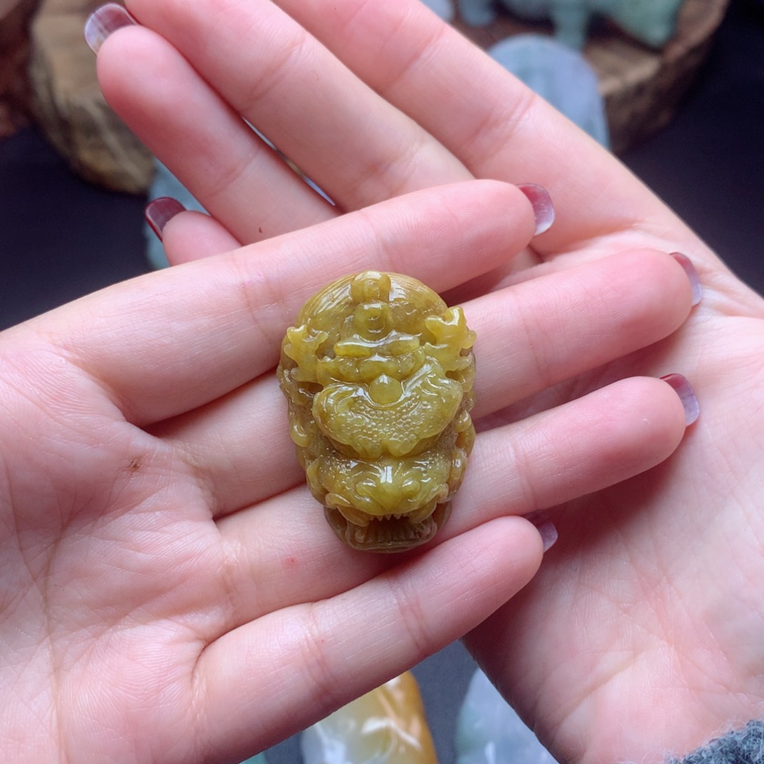 定制翡翠未镶嵌佛****司翡翠