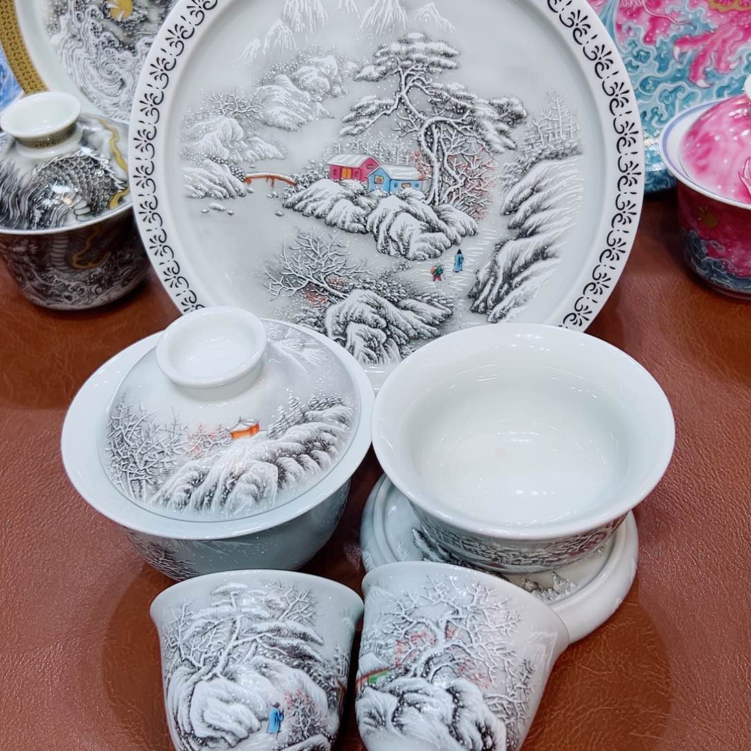 摆件景德镇陶瓷学院等单位联合举办