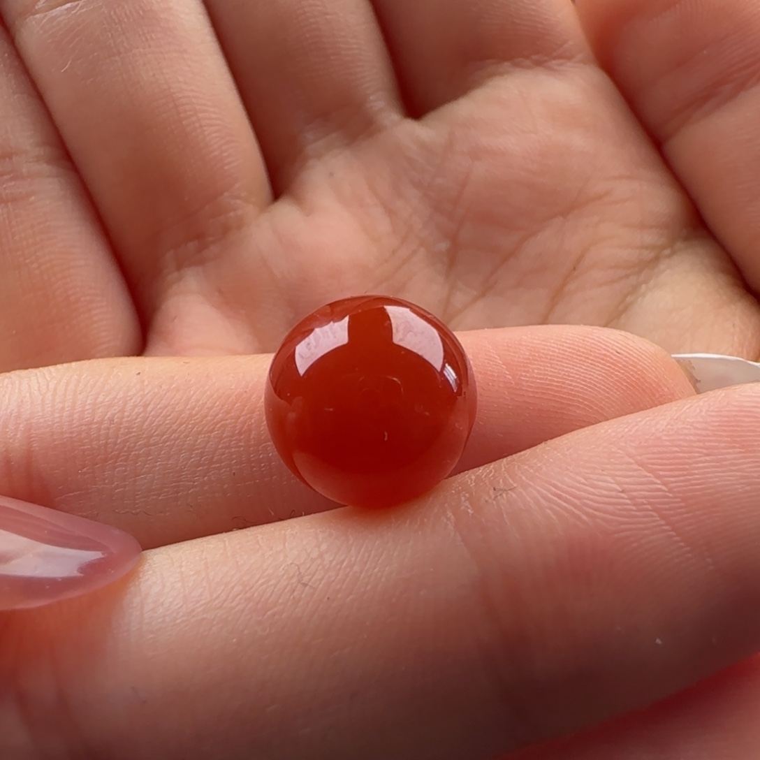 南红玛瑙未镶嵌圆珠11.4辣椒红有白纹